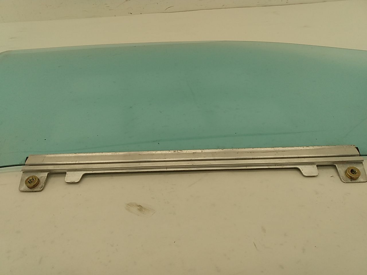 Mercedes CLK430 Passenger Right Front Door Window Glass