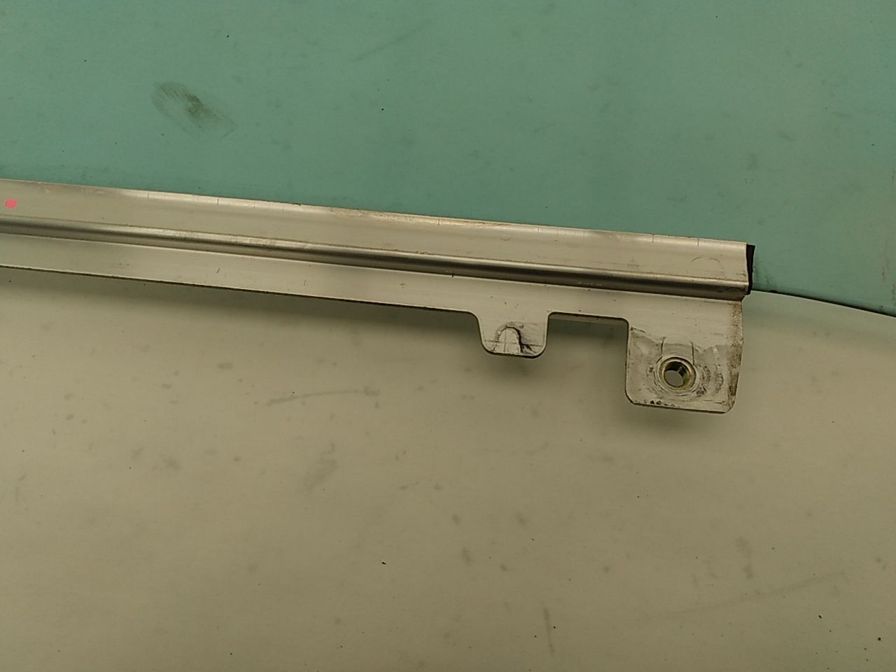 Mercedes CLK430 Passenger Right Front Door Window Glass