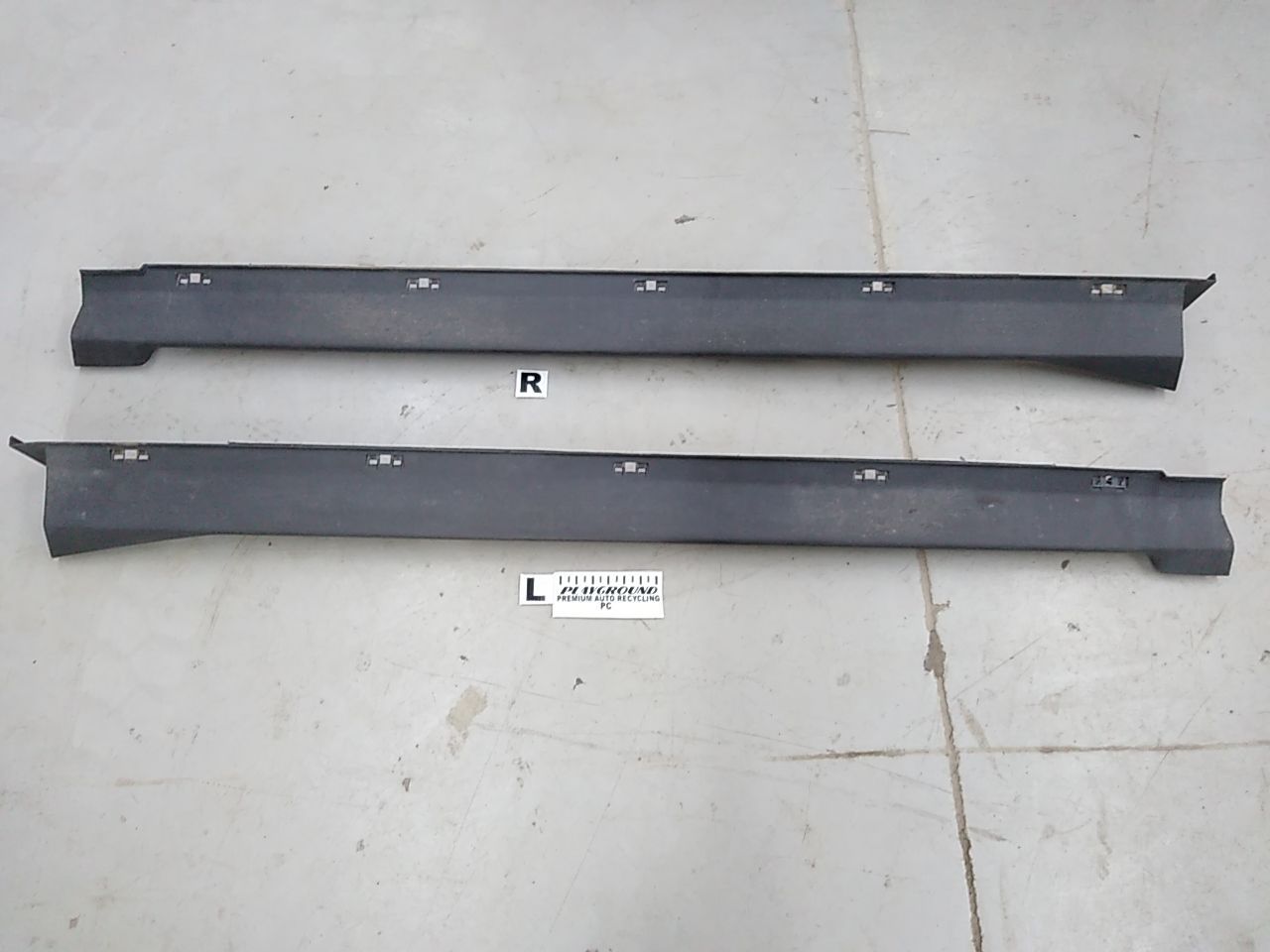 Hummer H3 Pair Of Rocker Panel Side Skirts