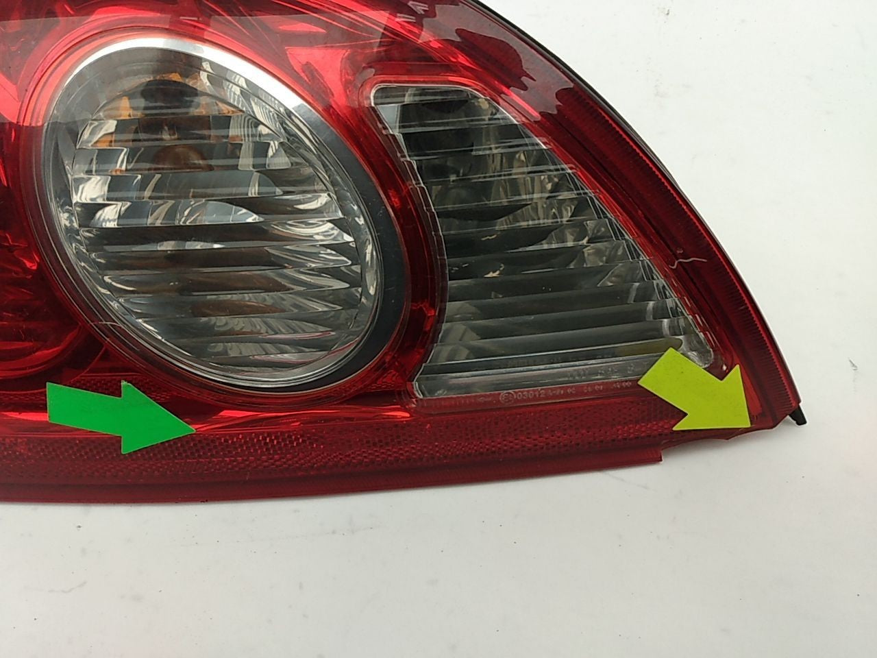 Chrysler Crossfire Driver Left Tail Lamp Assembly