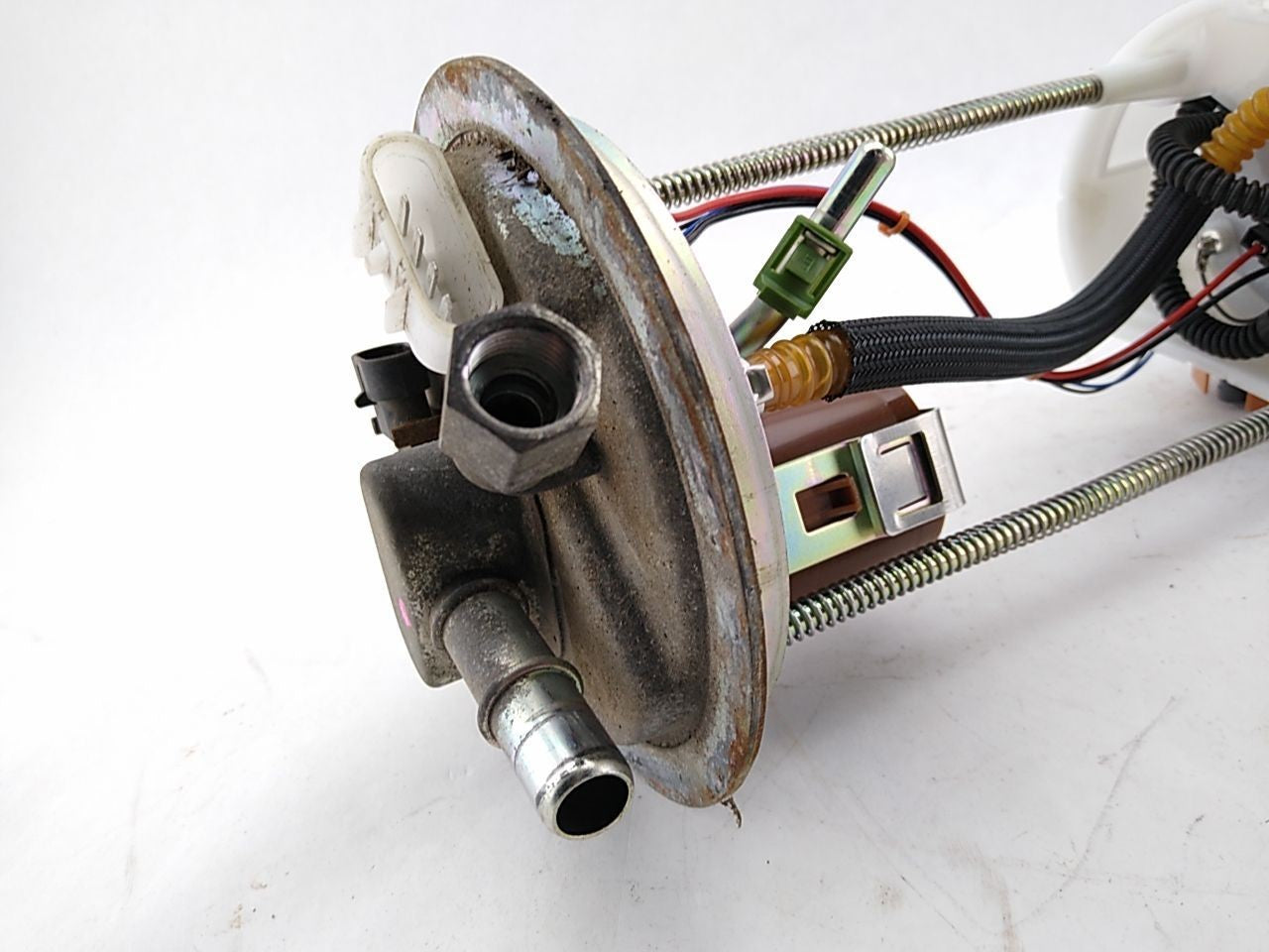 Hummer H3 Fuel Pump Sending Unit