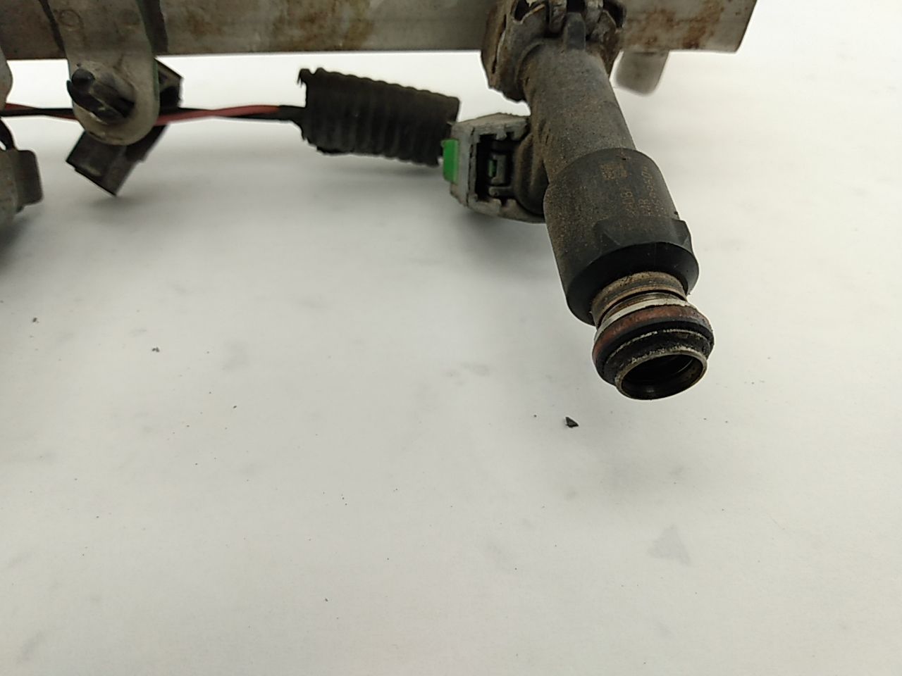 Hummer H3 Fuel Rail With Injectors