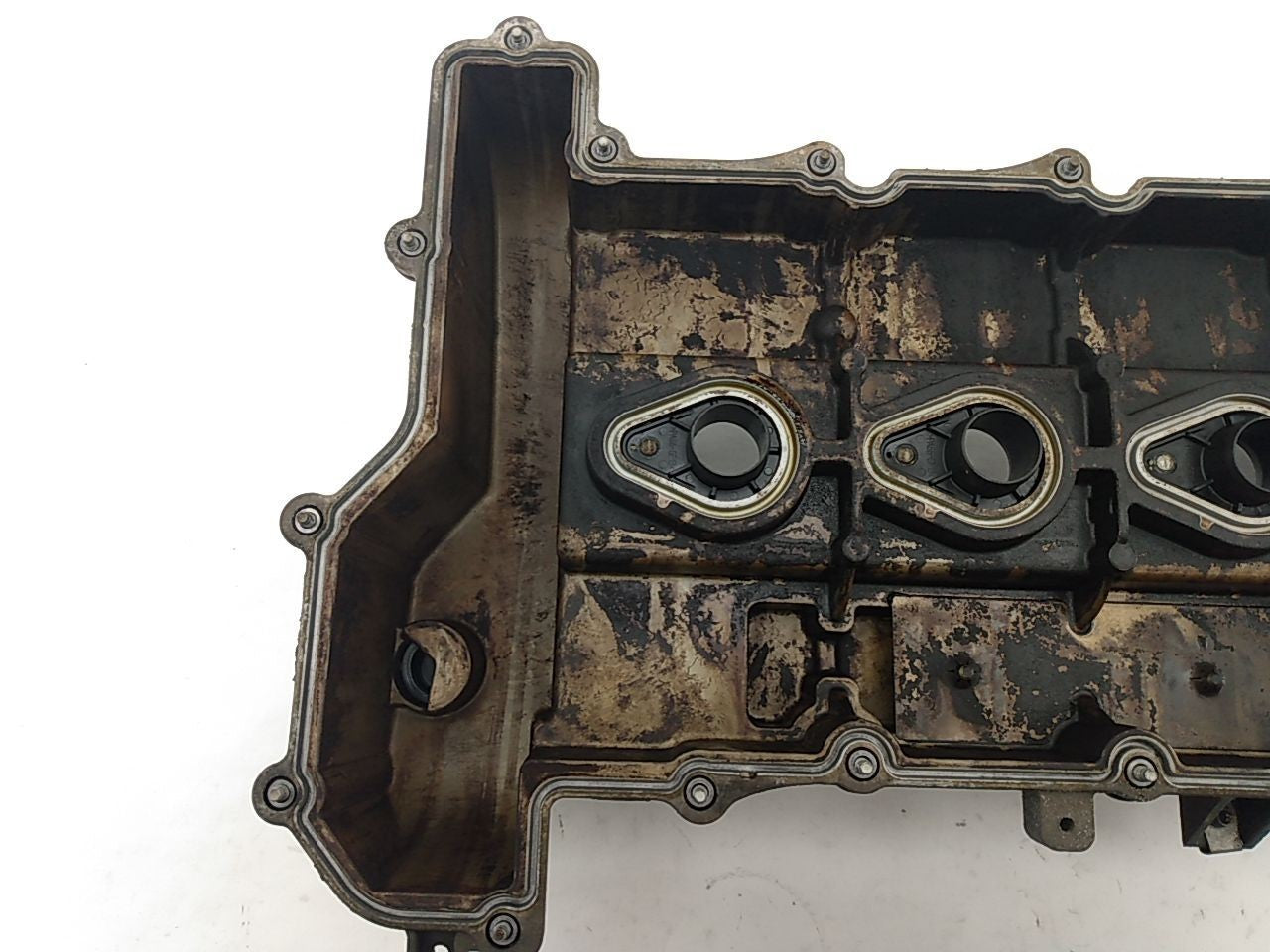 Hummer H3 Engine Valve Cover