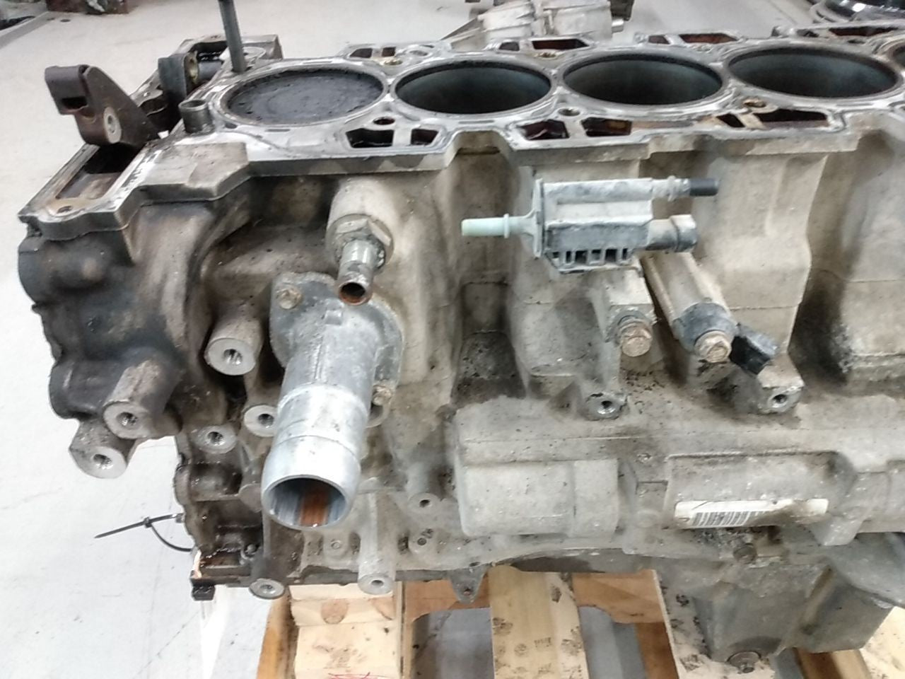 Hummer H3 Engine Cylinder Block