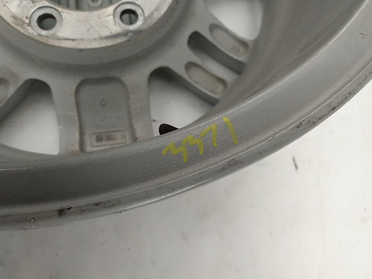 Hummer H3 Single Wheel Rim 7 Spokes