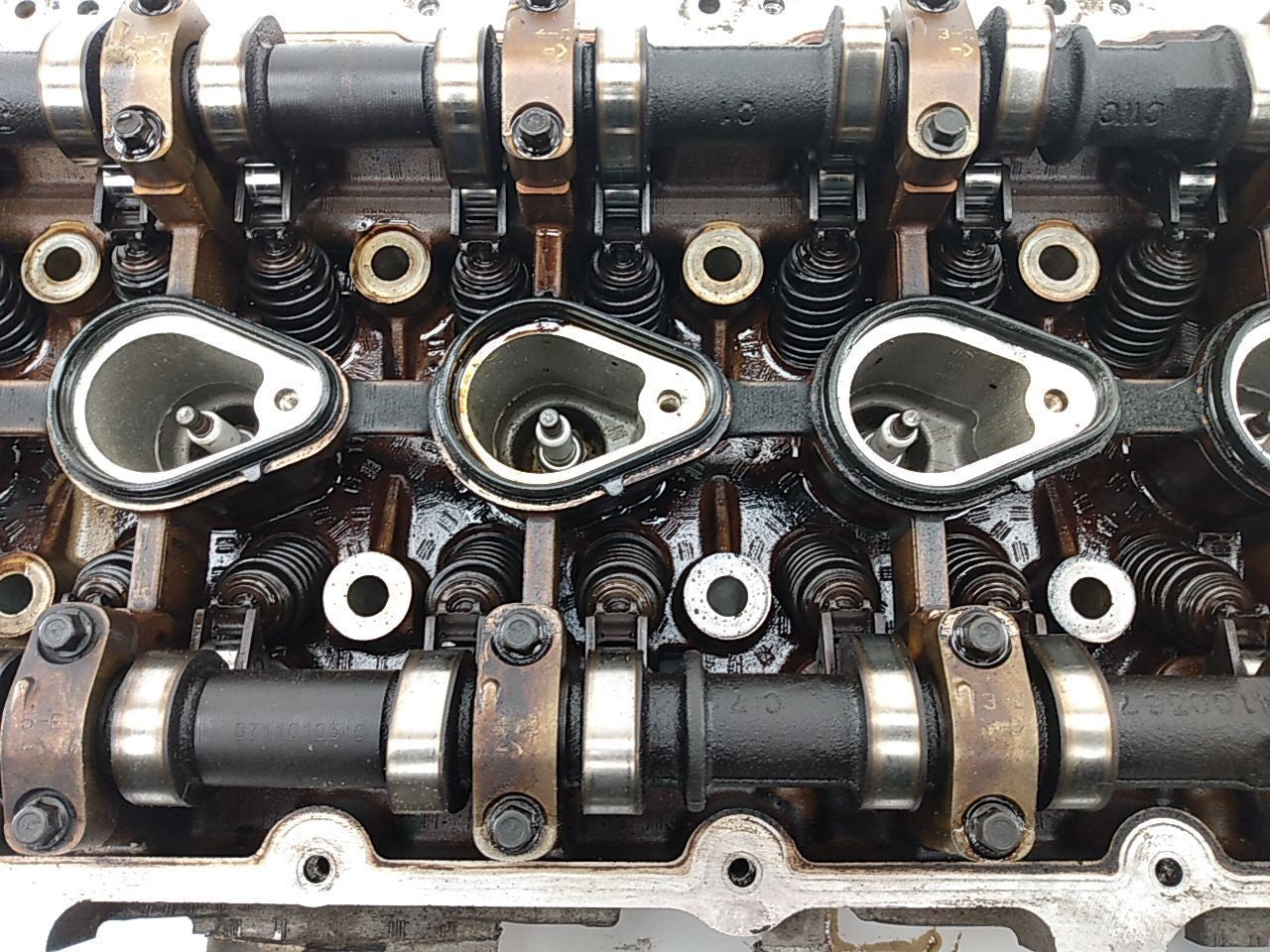 Hummer H3 Cylinder Head Assembly