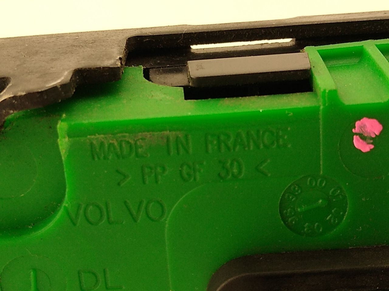 Volvo V70 Driver Left Front Door Lock Actuator