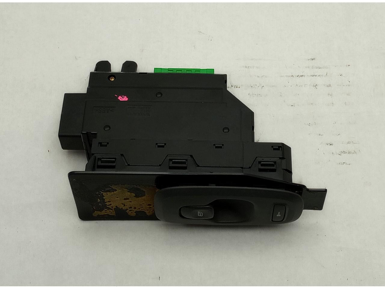 Volvo V70 Passenger Right Front Door Window Switch