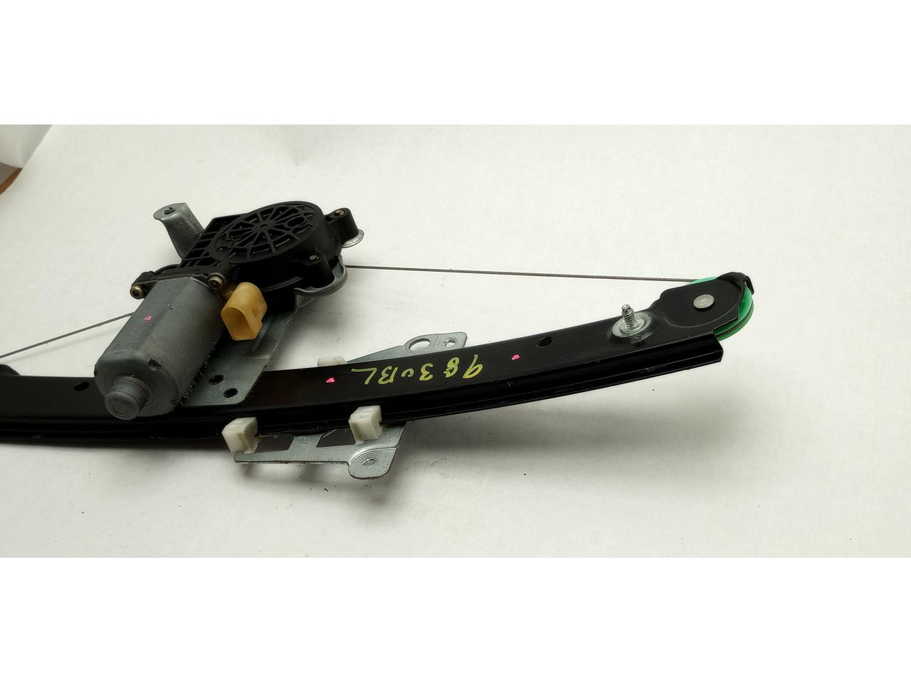 Volvo V70 Driver Left Rear Window Regulator - 0