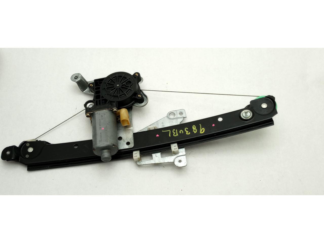 Volvo V70 Driver Left Rear Window Regulator