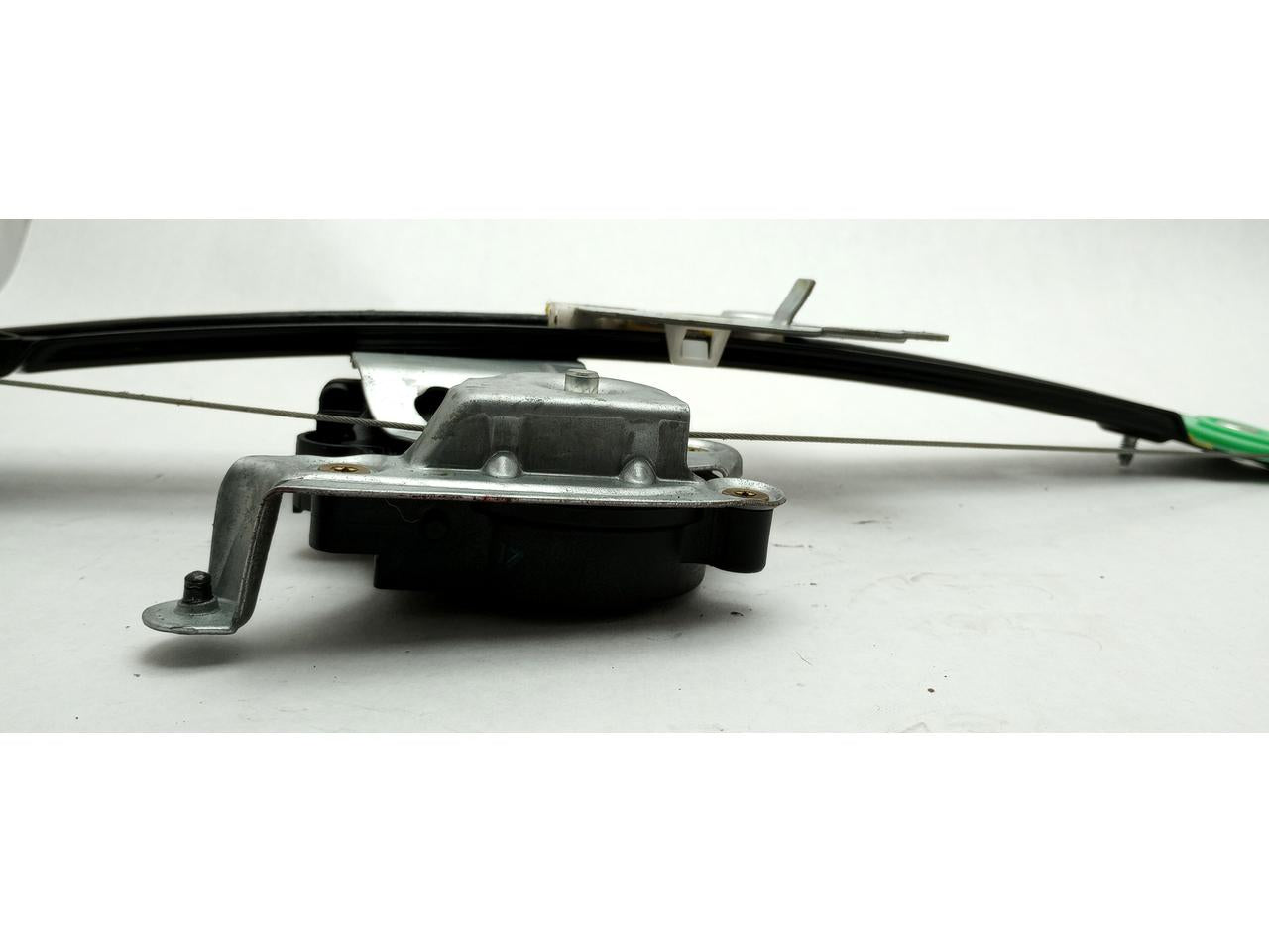 Volvo V70 Driver Left Rear Window Regulator