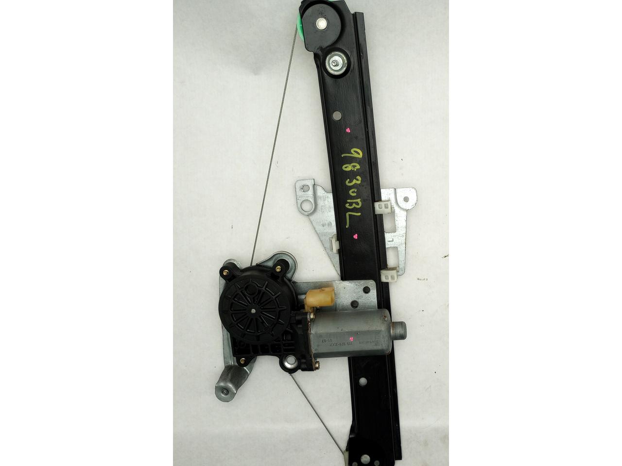 Volvo V70 Driver Left Rear Window Regulator