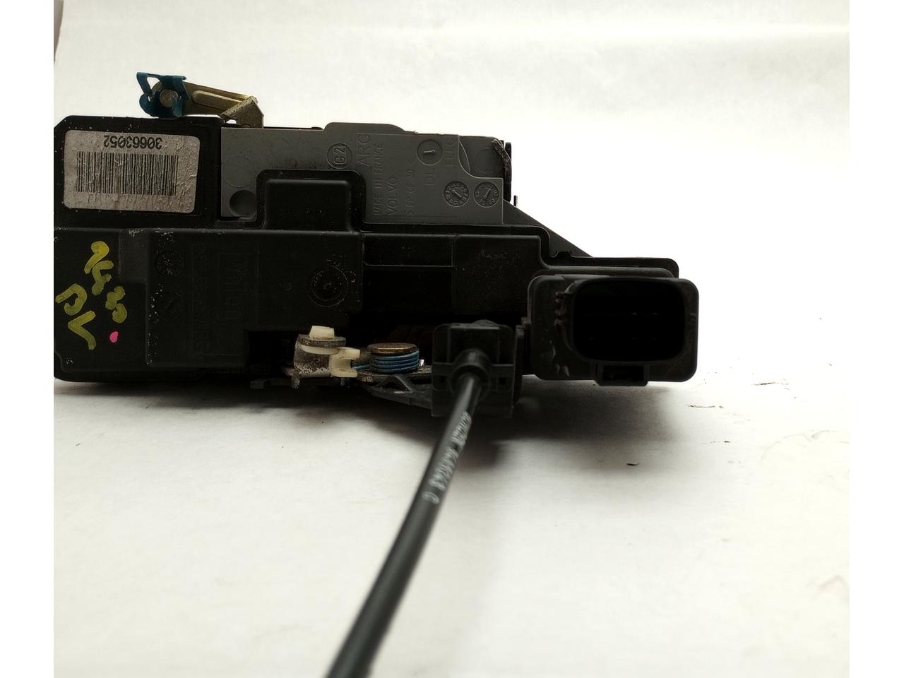 Volvo V70 Driver Left Rear Door Lock Actuator