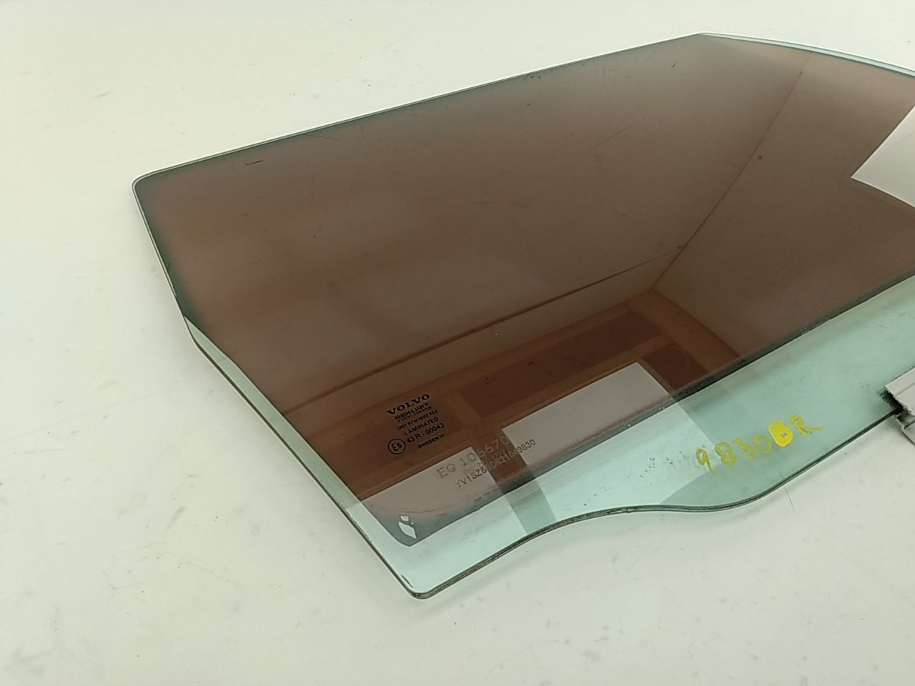 Volvo V70 Passenger Right Rear Door Window Glass