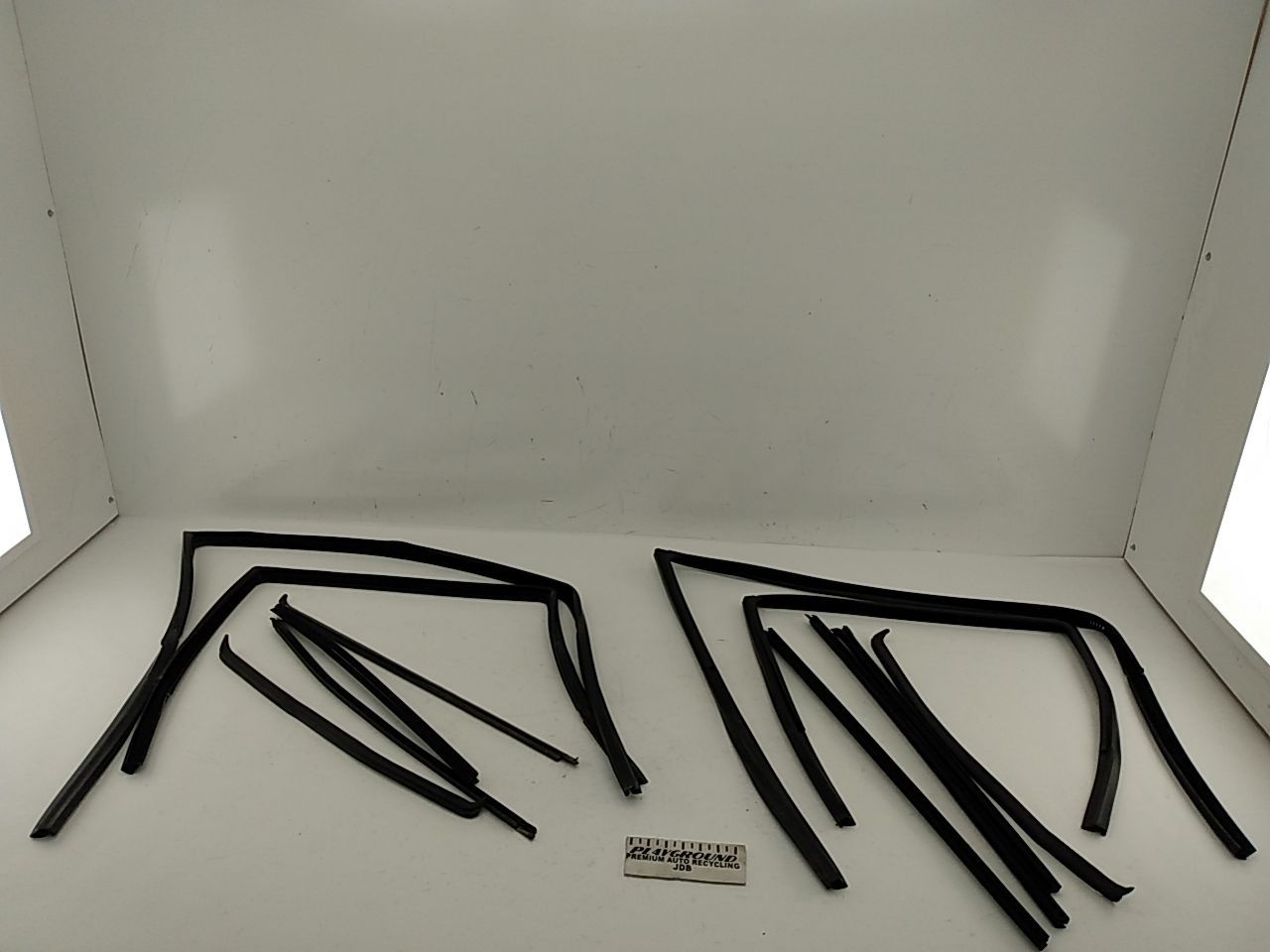 Volvo V70 Set Of Door Window Seals