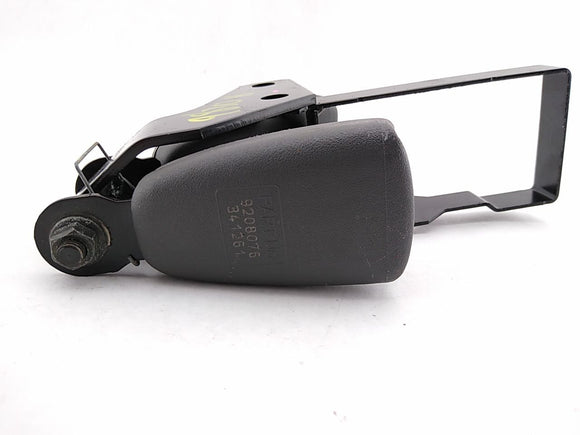 Volvo V70 Rear Center Seat Belt Buckles