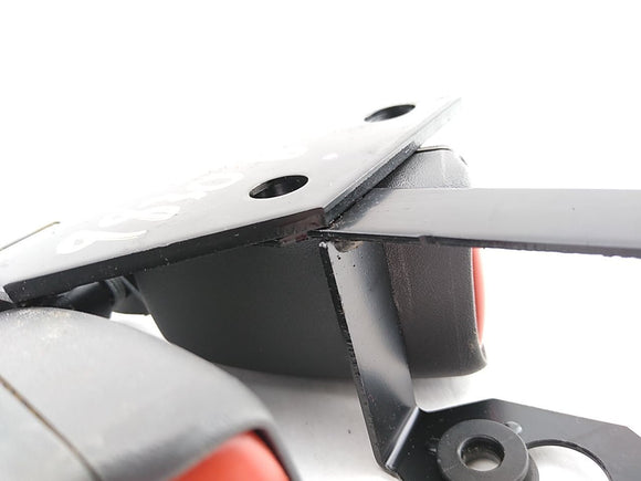 Volvo V70 Rear Center Seat Belt Buckles