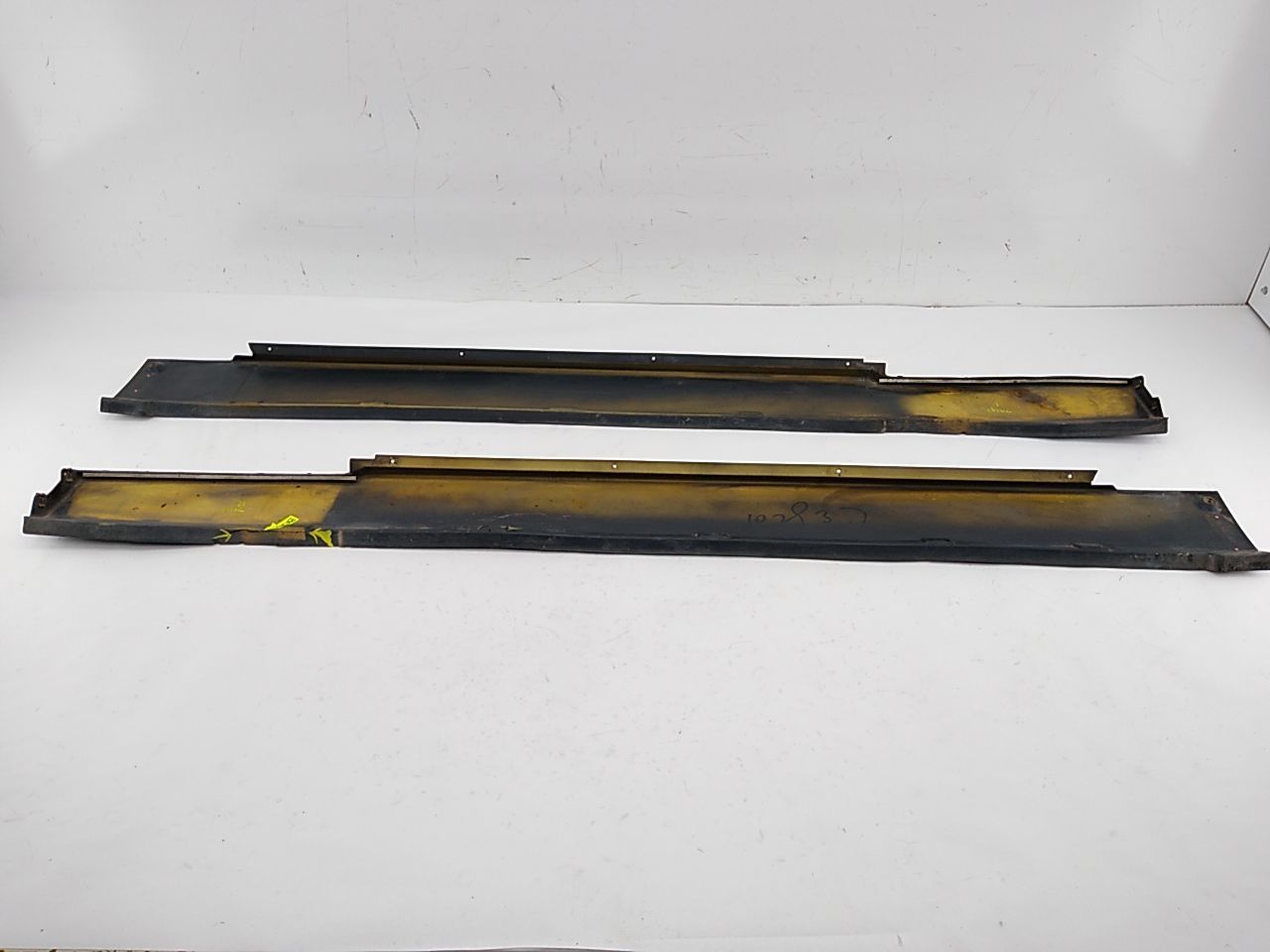 Corvette C4 Pair Of Rocker Panel Side Skirts - 0