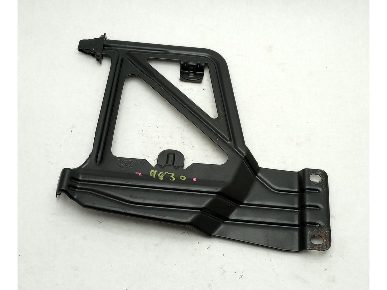 Volvo V70 Battery Hold Down Bracket