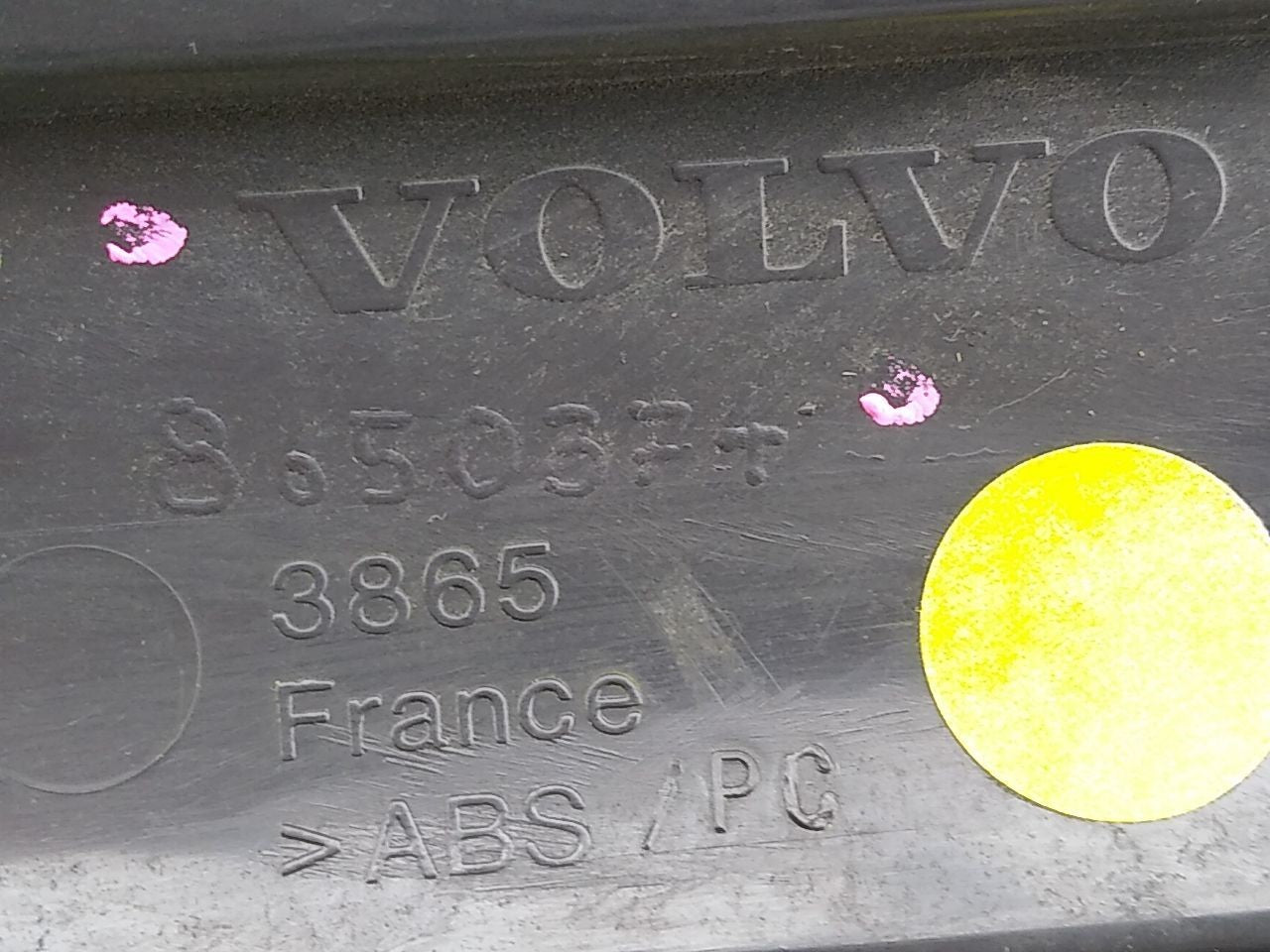 Volvo V70 Glove Box