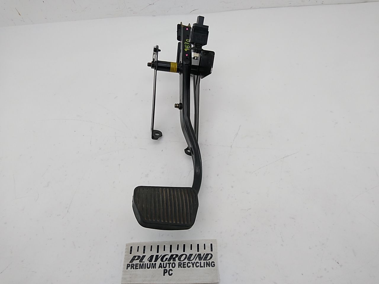 Volvo V70 Brake Pedal Assembly