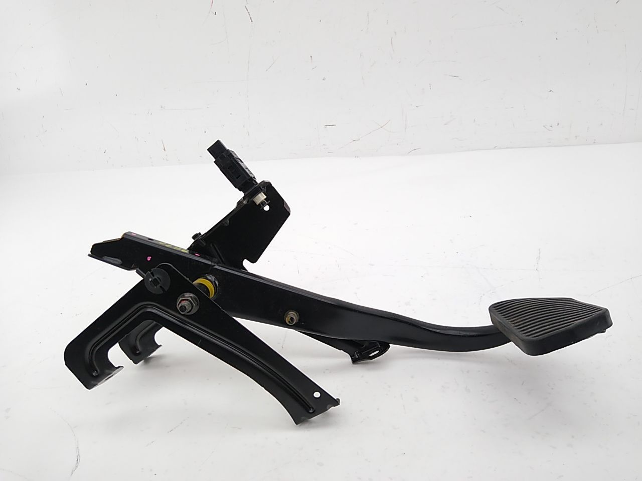 Volvo V70 Brake Pedal Assembly