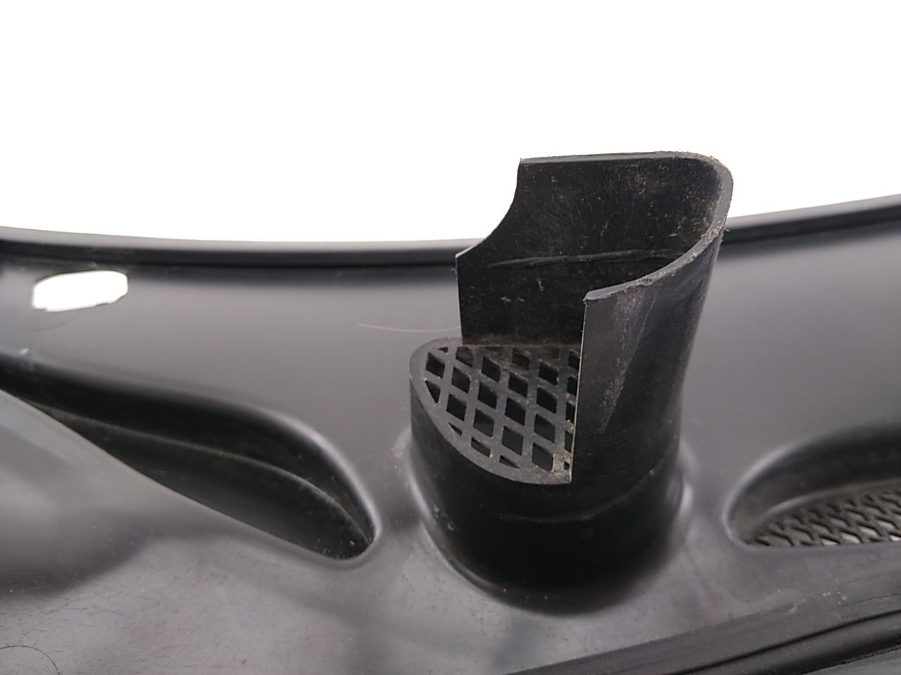 Volvo V70 Windshield Cowl Vent Panel