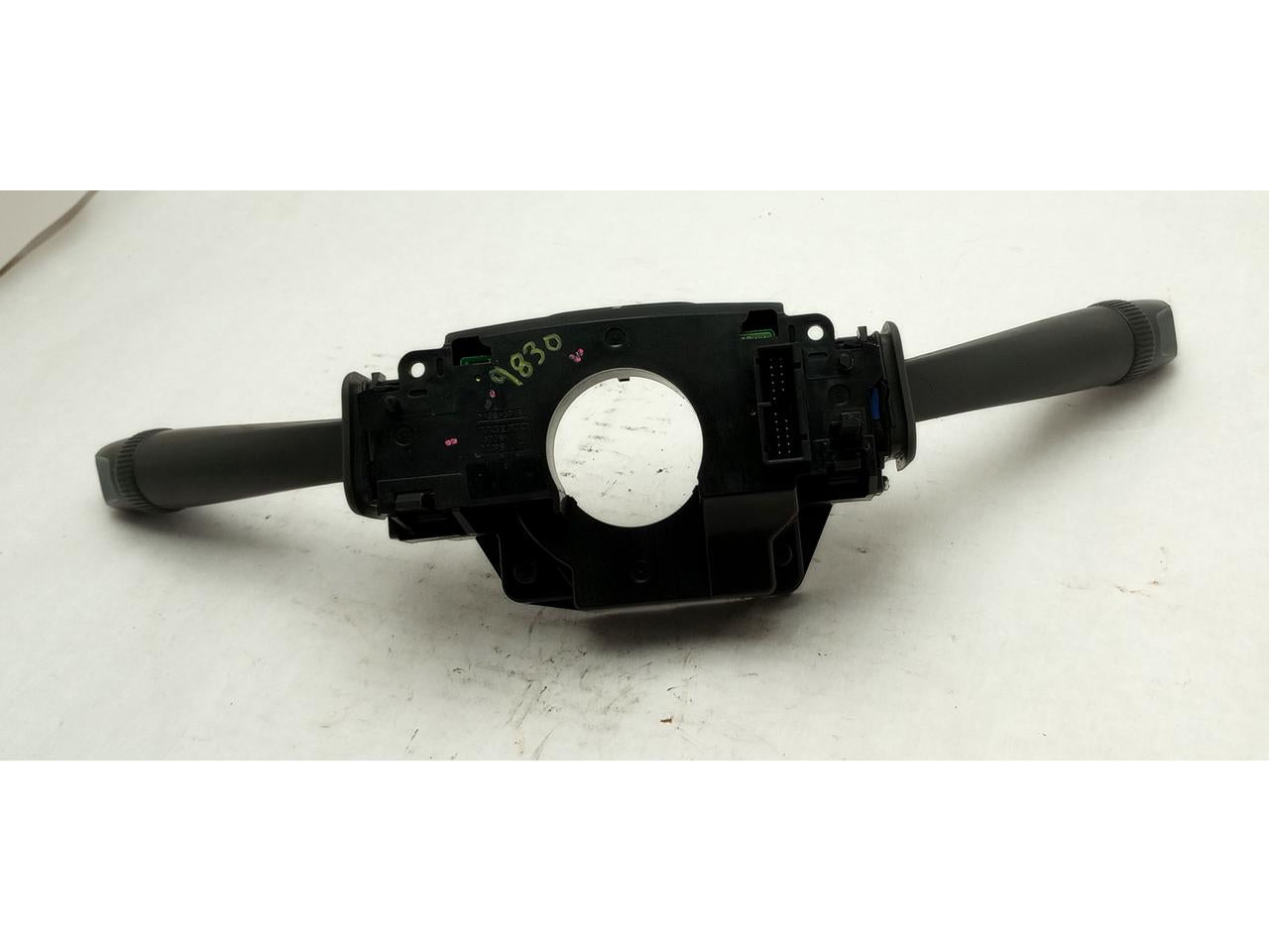 Volvo V70 Steering Column Multifunction Switch