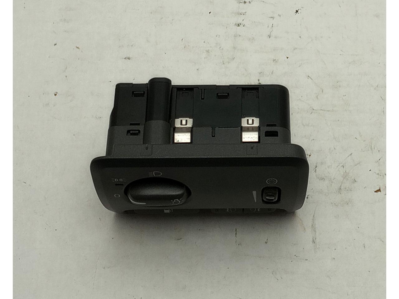 Volvo V70 Headlight Control Switch - 0