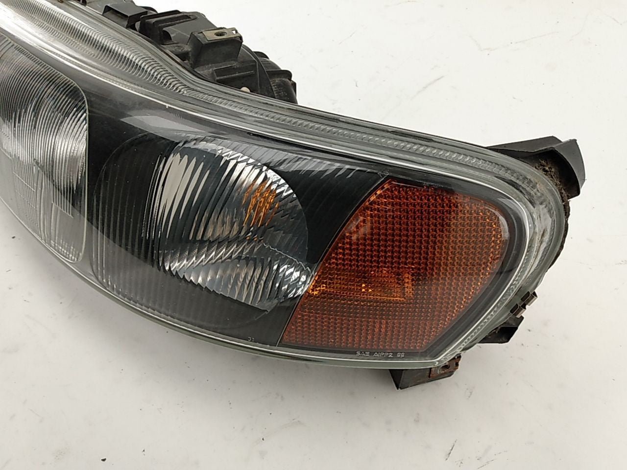 Volvo V70 Driver Left Headlight Lamp