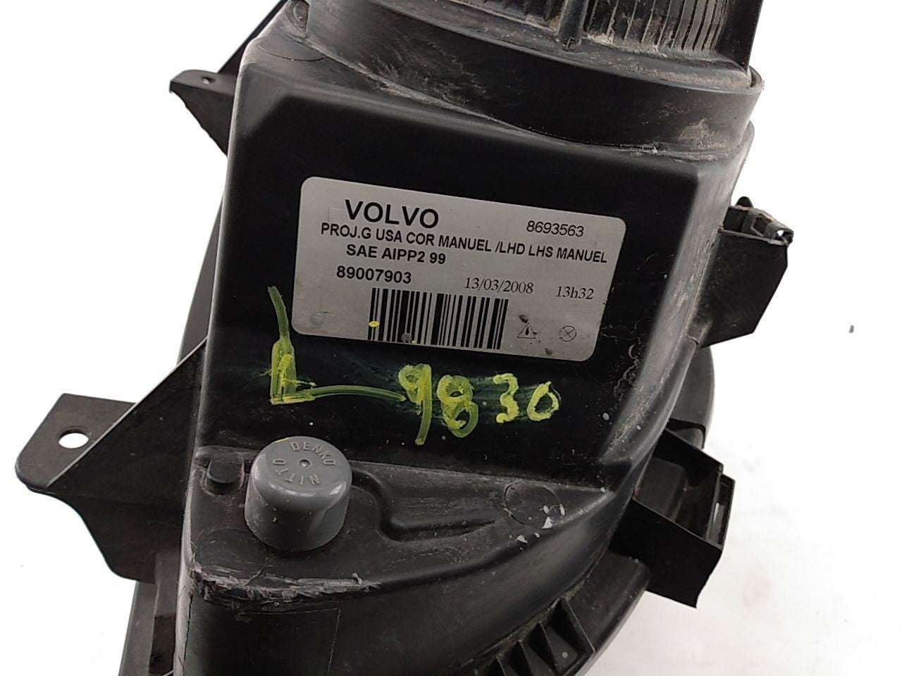 Volvo V70 Driver Left Headlight Lamp