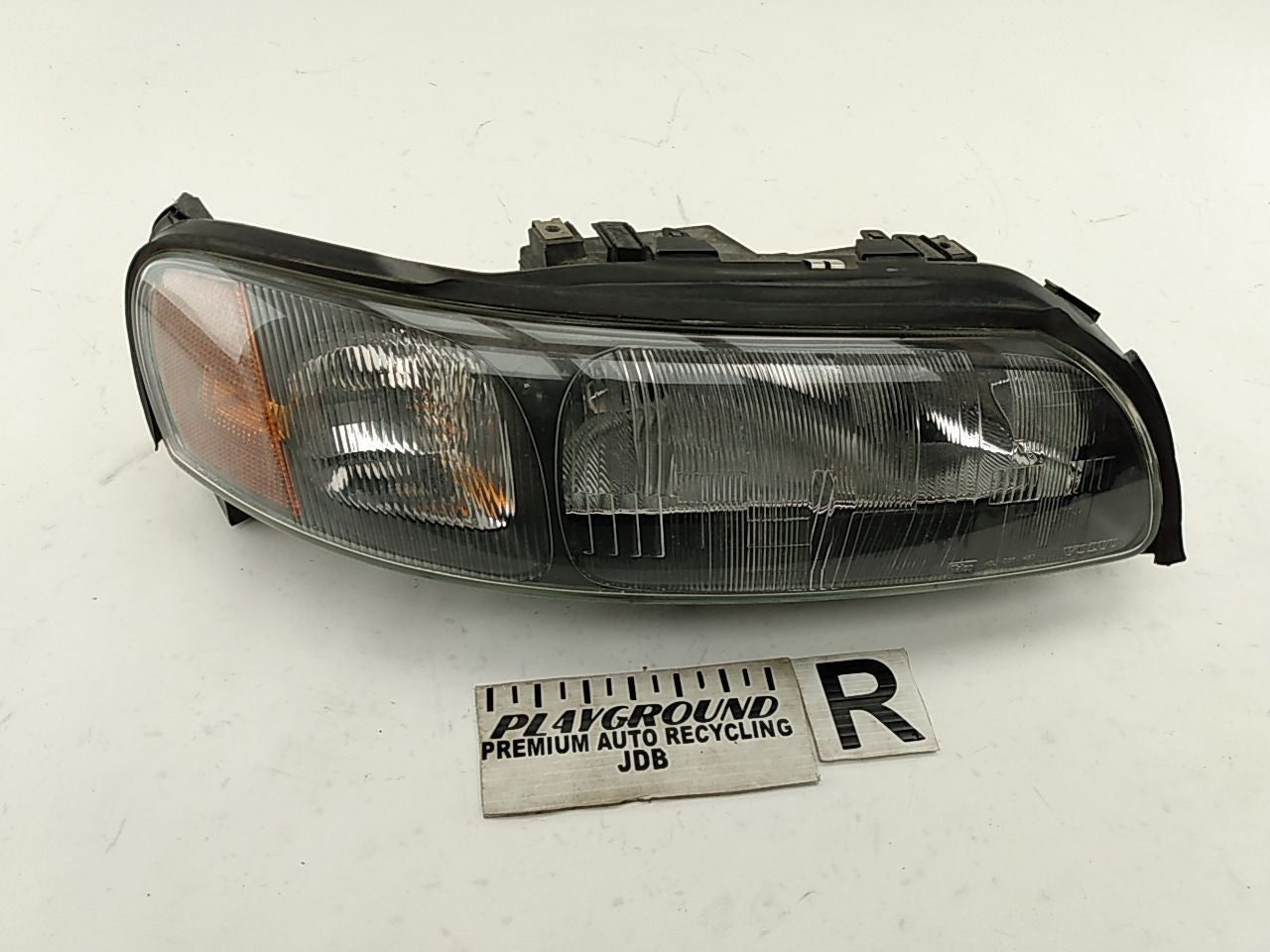 Volvo V70 Passenger Right Headlight Lamp