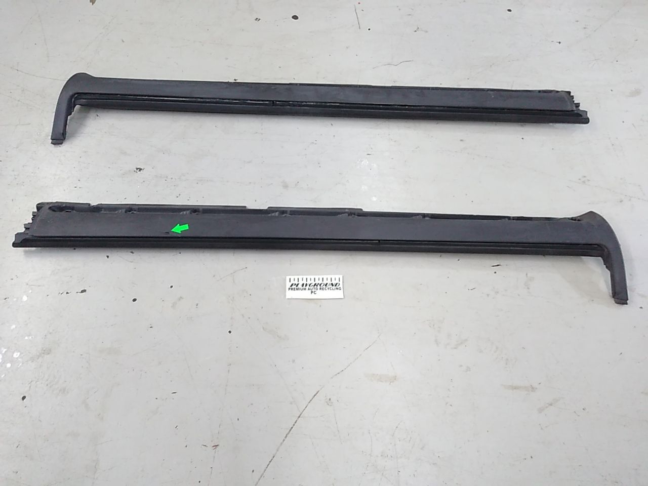 Volvo V70 Pair Of Rocker Panel Side Skirts