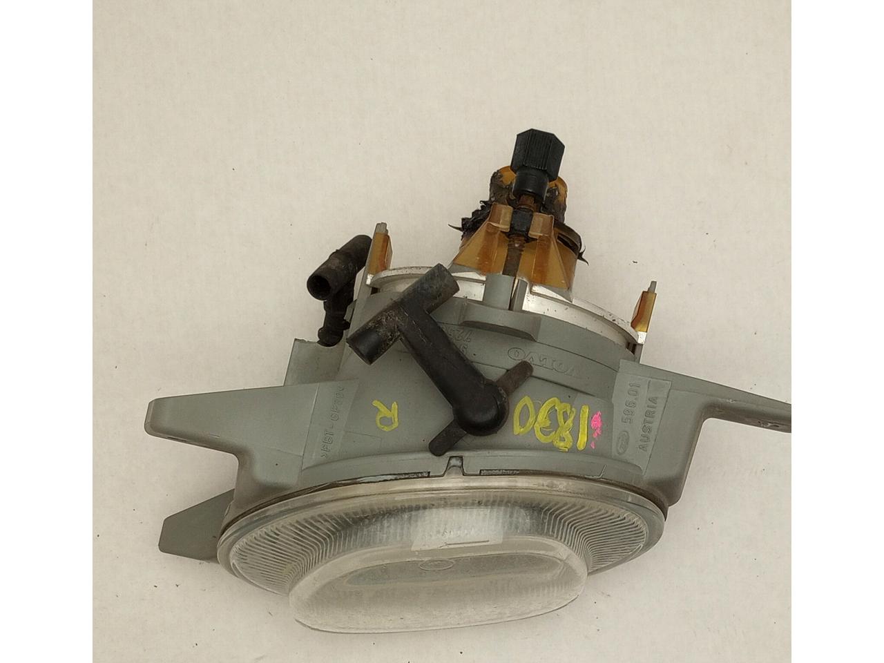 Volvo V70 Passenger Right Front Fog Lamp - 0