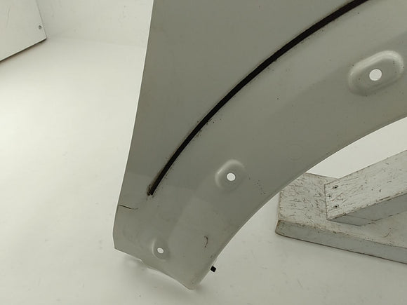 Volvo V70 Passenger Right Front Fender