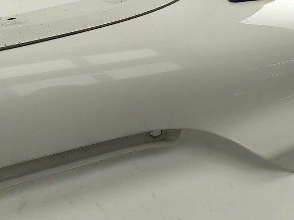 Volvo V70 Passenger Right Front Fender