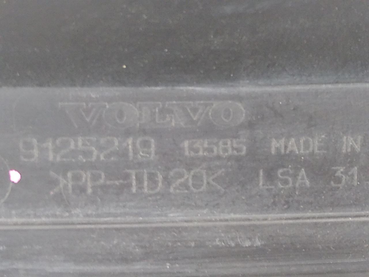 Volvo V70 Upper Radiator Core Support