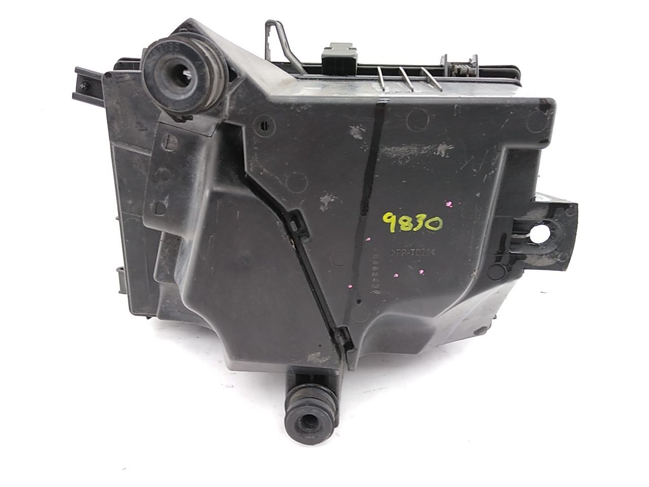 Volvo V70 Air Cleaner Box Housing - 0