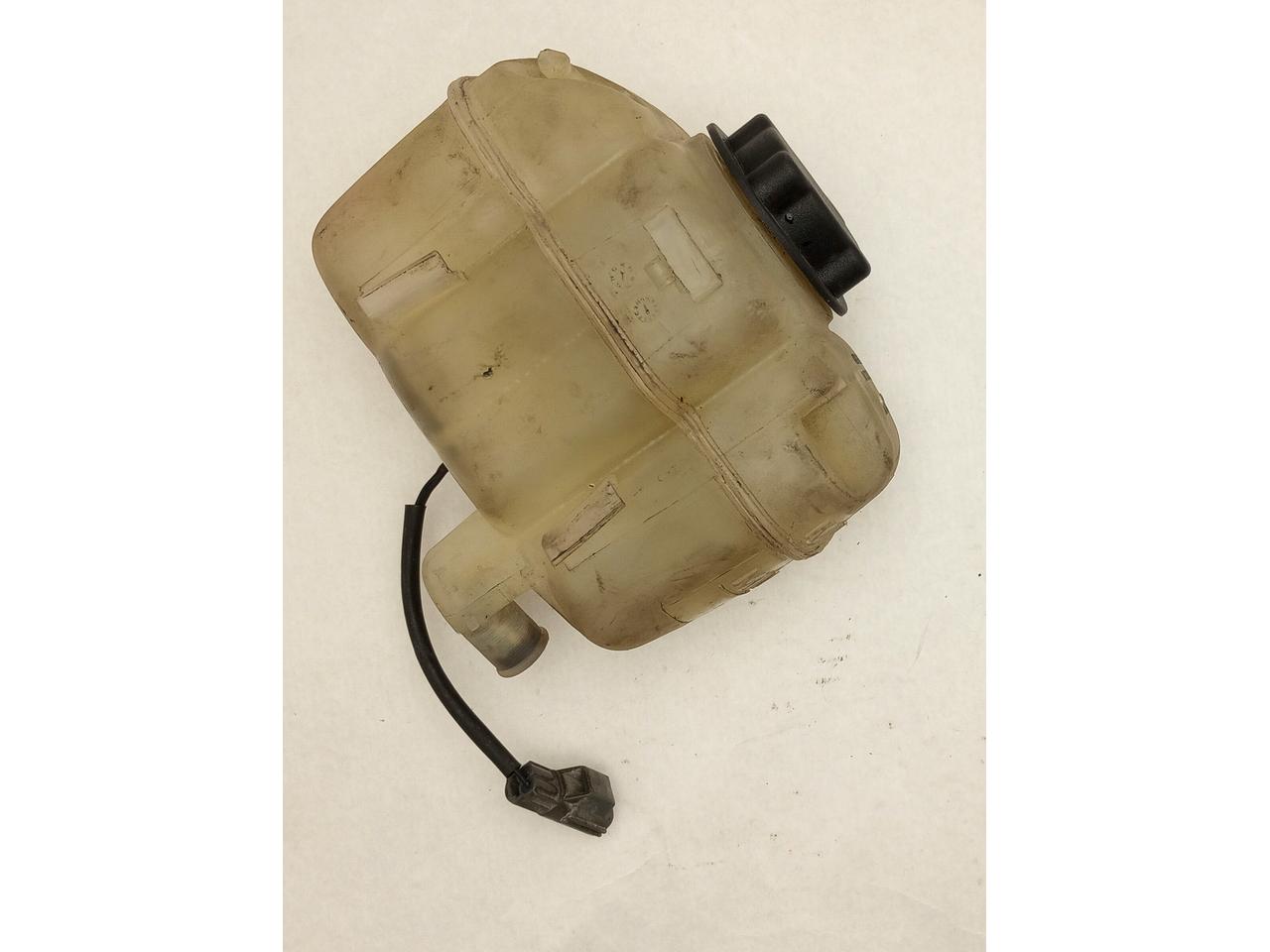 Volvo V70 Coolant Reservoir