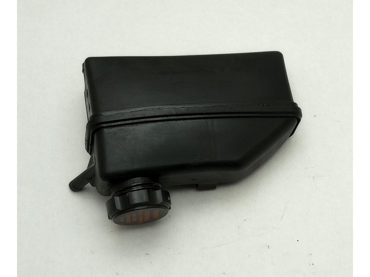 Volvo V70 Power Steering Reservoir