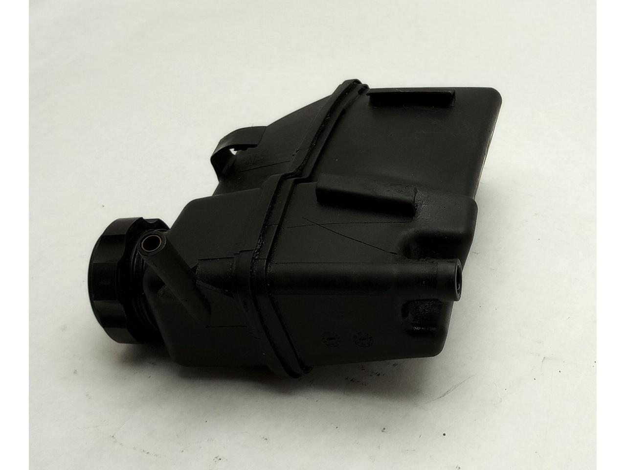 Volvo V70 Power Steering Reservoir