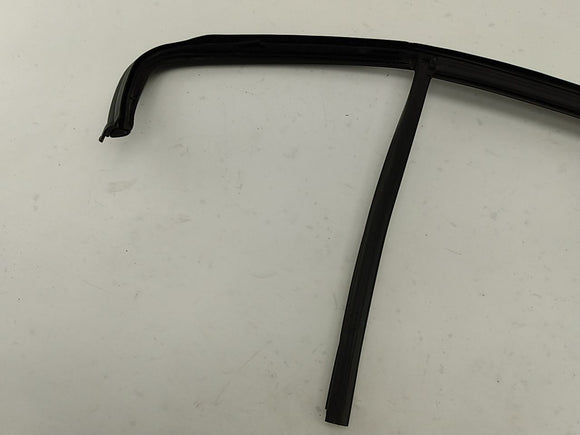 Alfa Romeo Giulia Driver Left Rear Upper Door Window Seal Molding