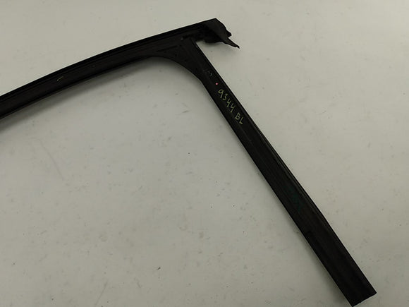 Alfa Romeo Giulia Driver Left Rear Upper Door Window Seal Molding