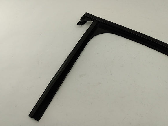 Alfa Romeo Giulia Driver Left Rear Upper Door Window Seal Molding
