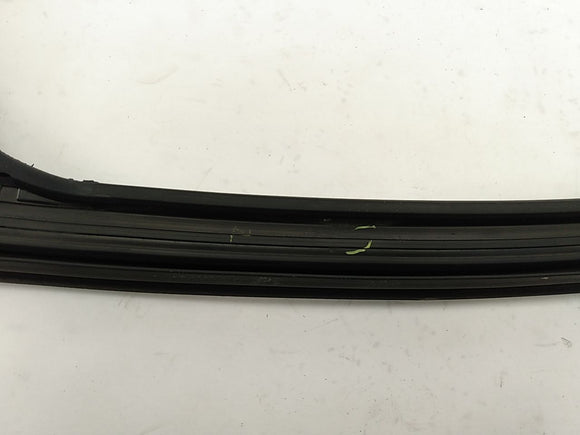 Alfa Romeo Giulia Driver Left Rear Upper Door Window Seal Molding