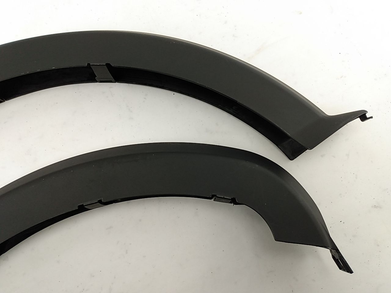 Alfa Romeo Giulia Pair Of Trunk Hinge Trim Covers