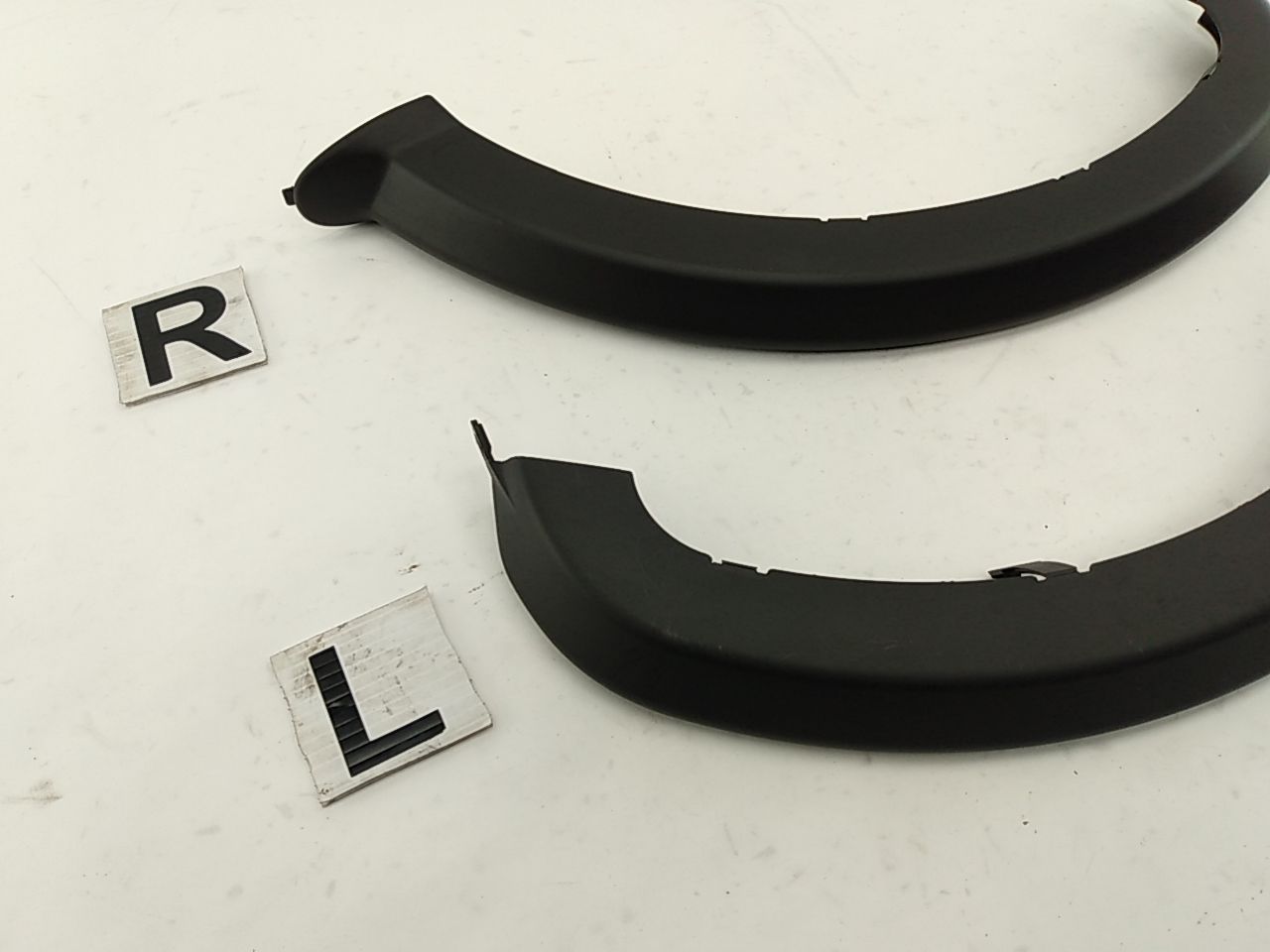Alfa Romeo Giulia Pair Of Rear Trunk Hinge Covers