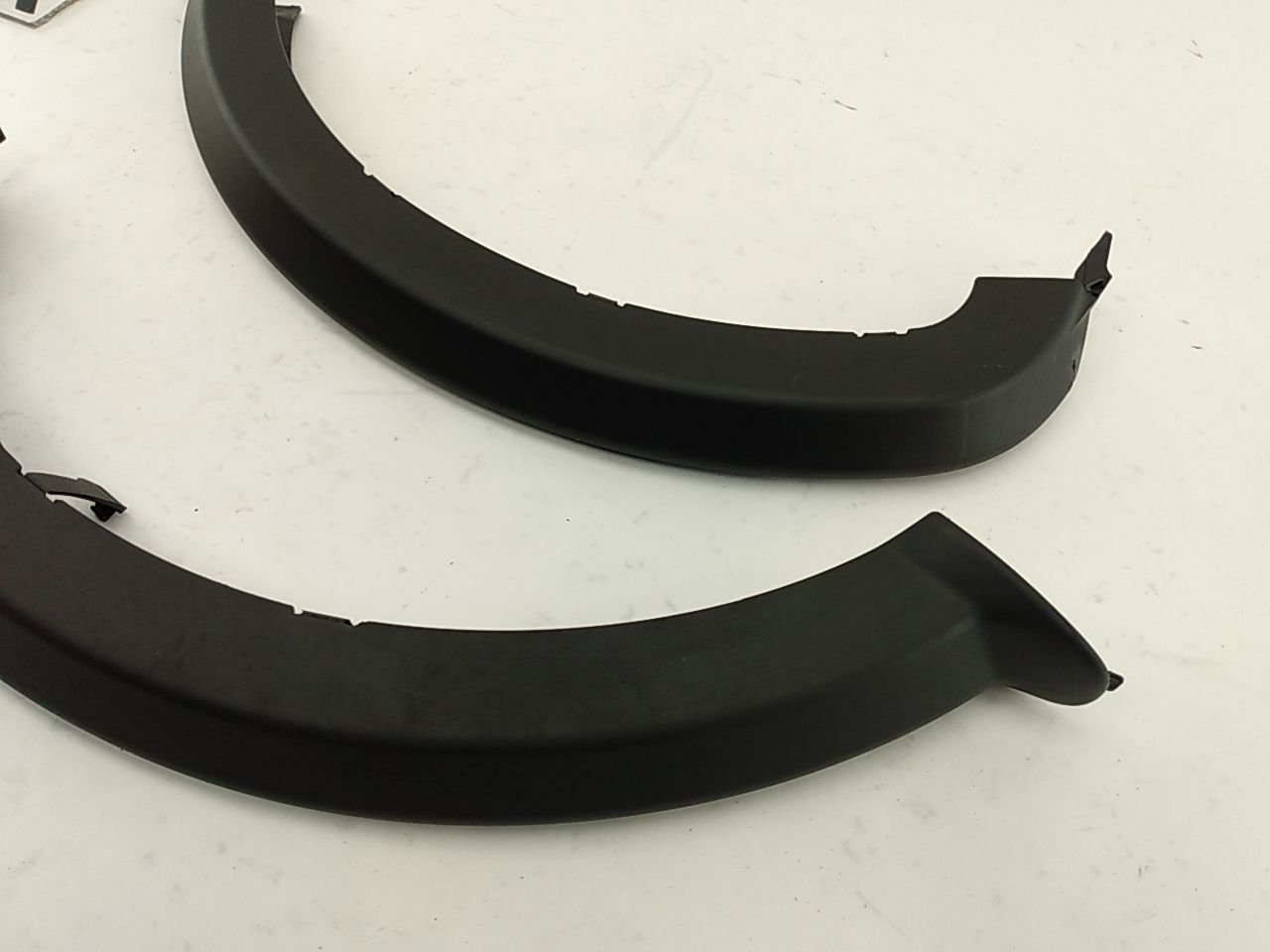 Alfa Romeo Giulia Pair Of Rear Trunk Hinge Covers