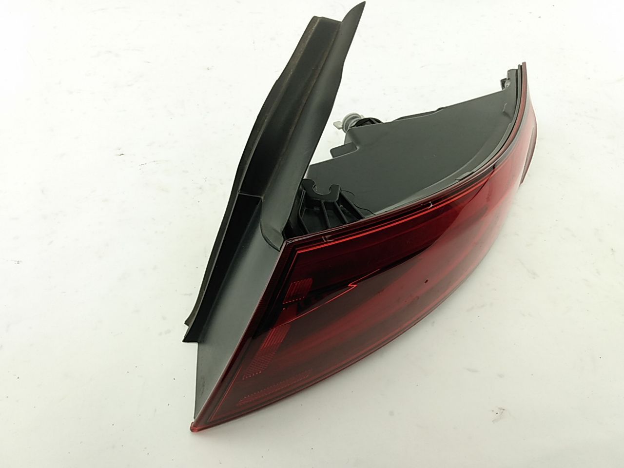 Alfa Romeo Giulia Passenger Right Outer Tail Light