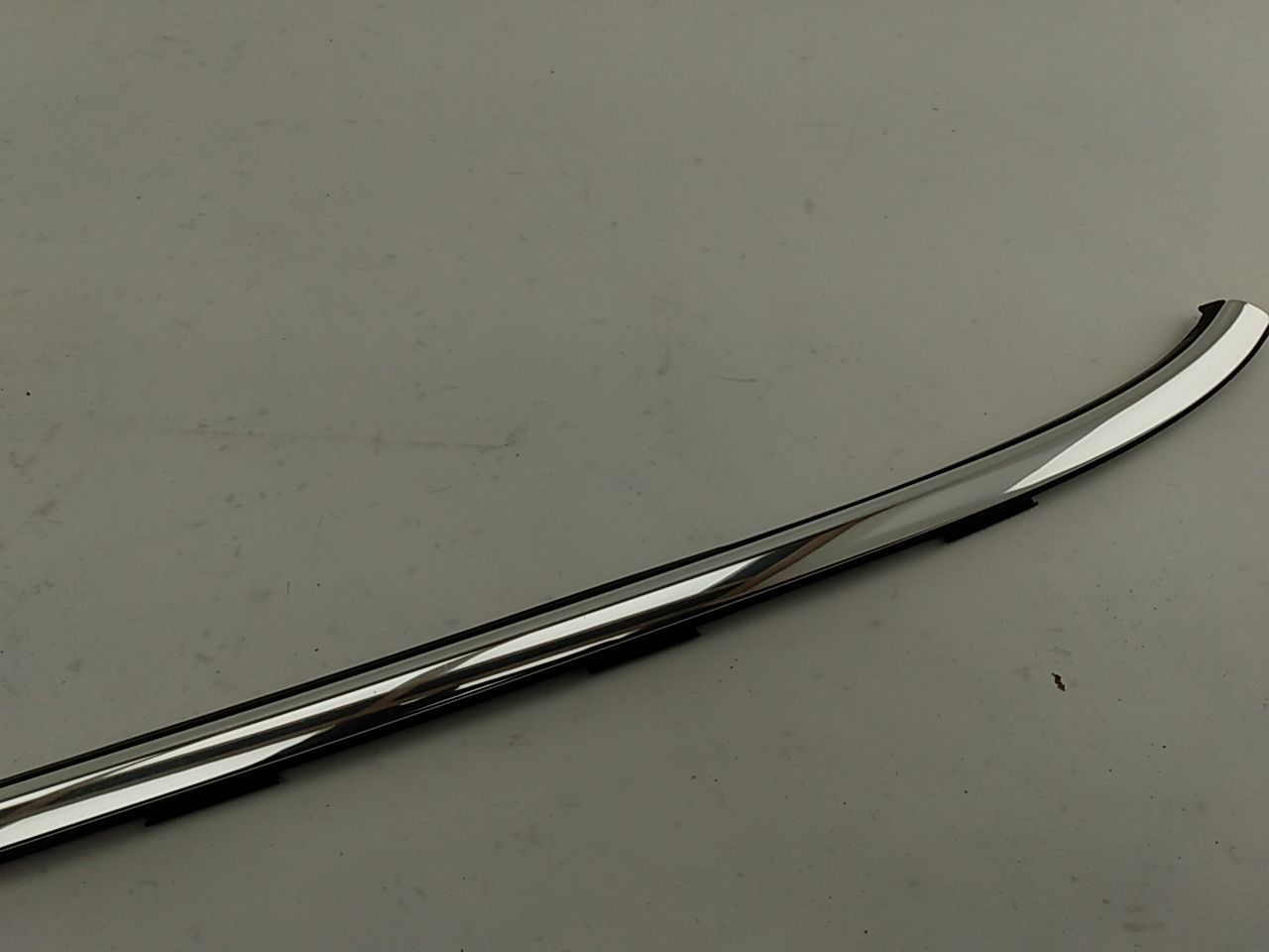 Alfa Romeo Giulia Driver Left Rear Exterior Door Window Molding Trim